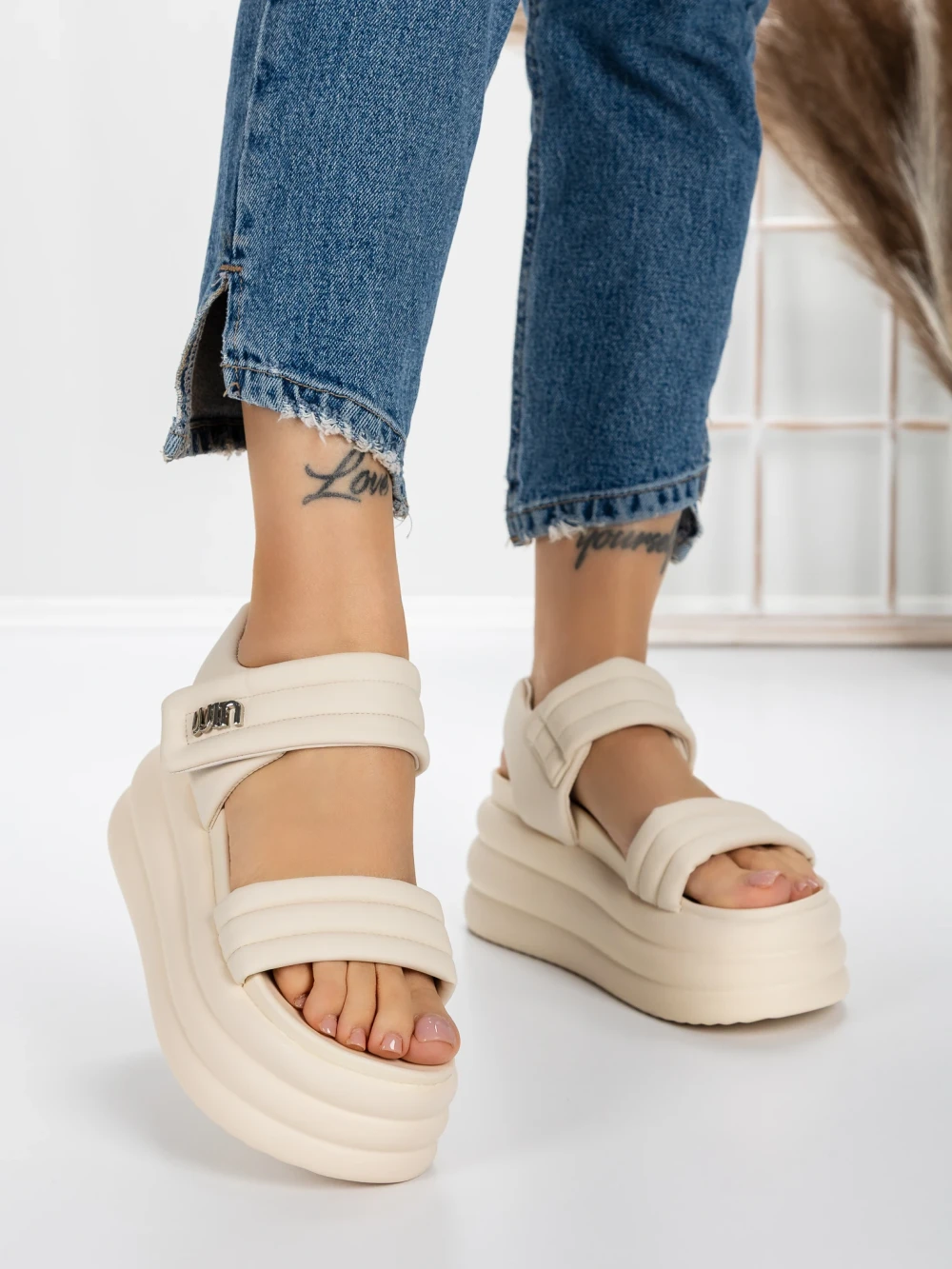 Sandale Dama cu Platforma 8577 Bej | Mei 1 Sandale Dama cu Platforma 8577 Bej | Mei