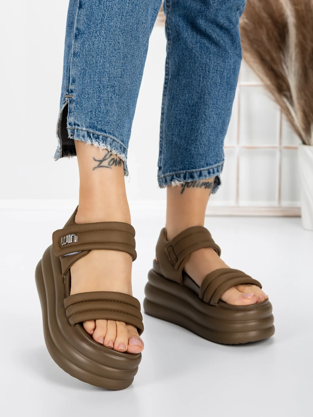 Sandale Dama cu Platforma 8577 Maro | Mei 1 Sandale Dama cu Platforma 8577 Maro | Mei