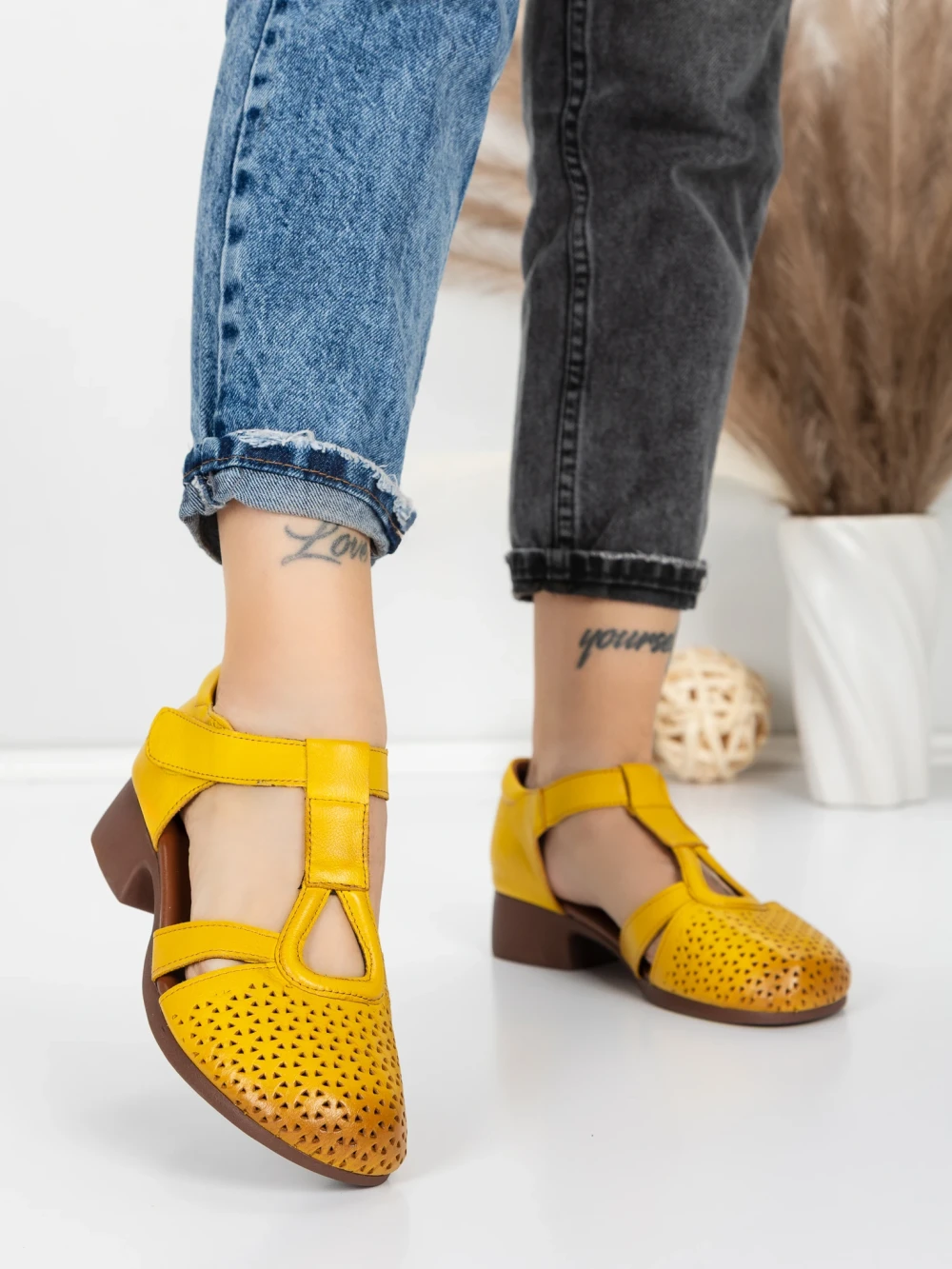 Sandale Dama cu Talpa Joasa 1171 Galben | Formatione 1 Sandale Dama cu Talpa Joasa 1171 Galben | Formatione