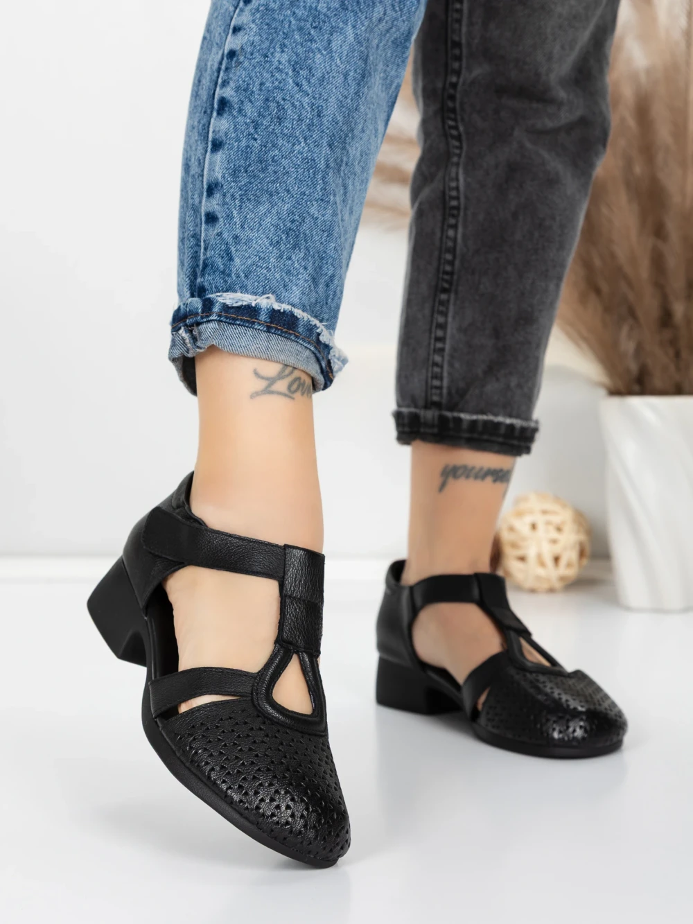 Sandale Dama cu Talpa Joasa 1171 Negru | Formatione 1 Sandale Dama cu Talpa Joasa 1171 Negru | Formatione