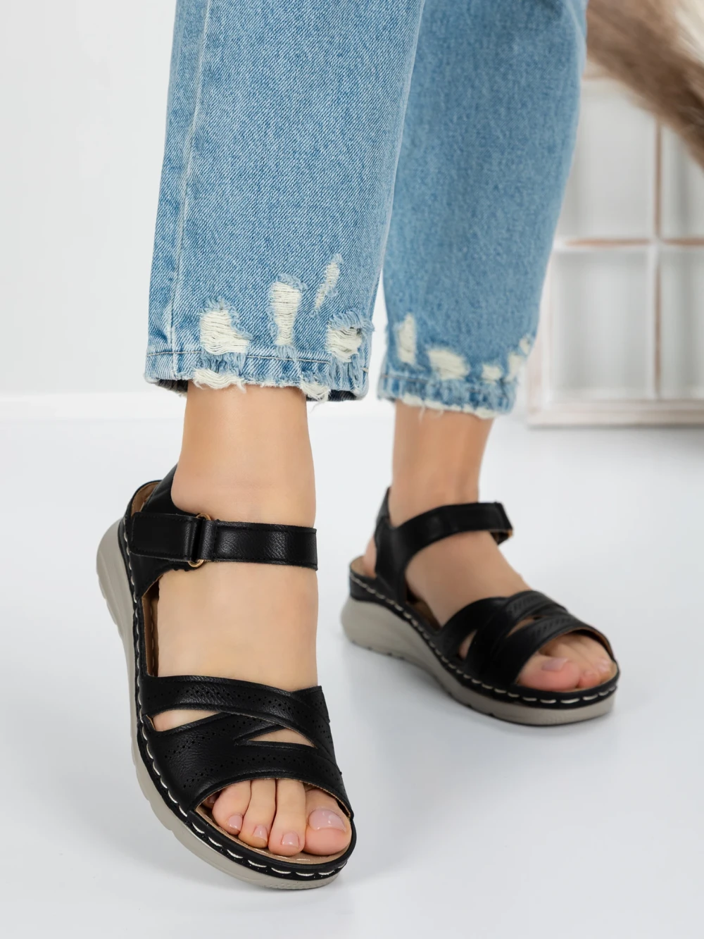 Sandale Dama cu Talpa Joasa 5GZ31 Negru | Mei 1 Sandale Dama cu Talpa Joasa 5GZ31 Negru | Mei