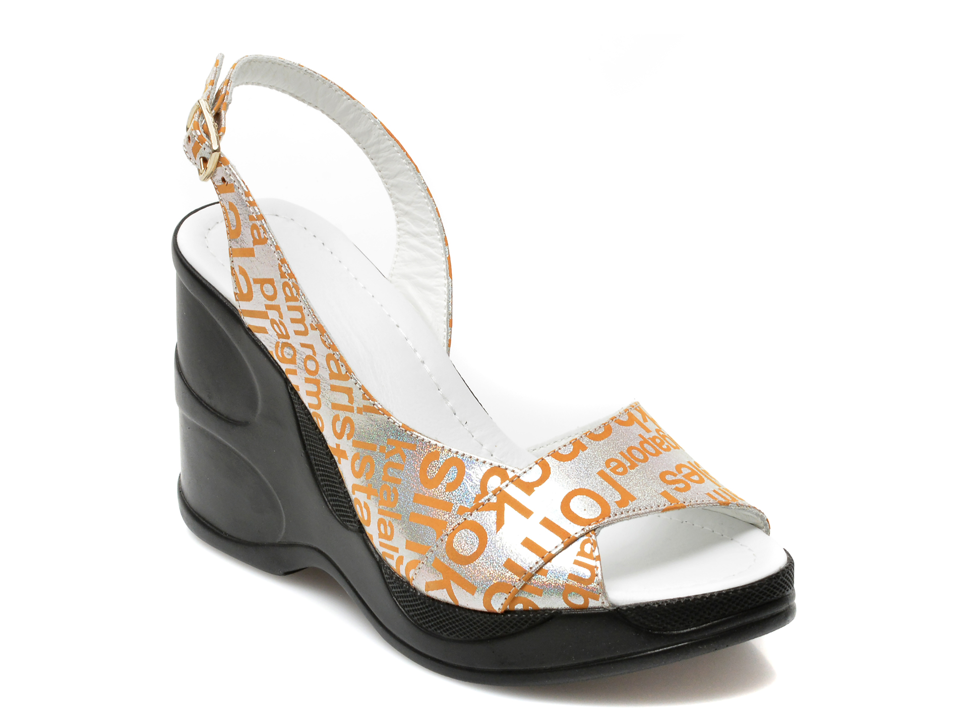 Sandale LABOUR aurii, 2005, din piele naturala 1 Sandale LABOUR aurii