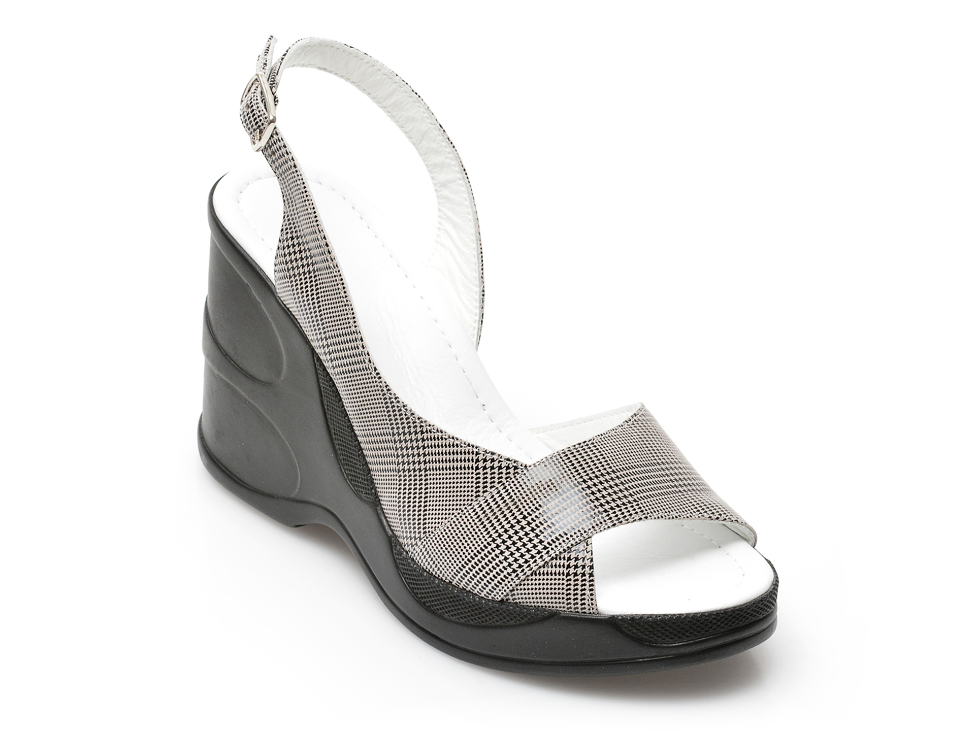 Sandale LABOUR negre, 2005, din piele naturala 1 Sandale LABOUR negre