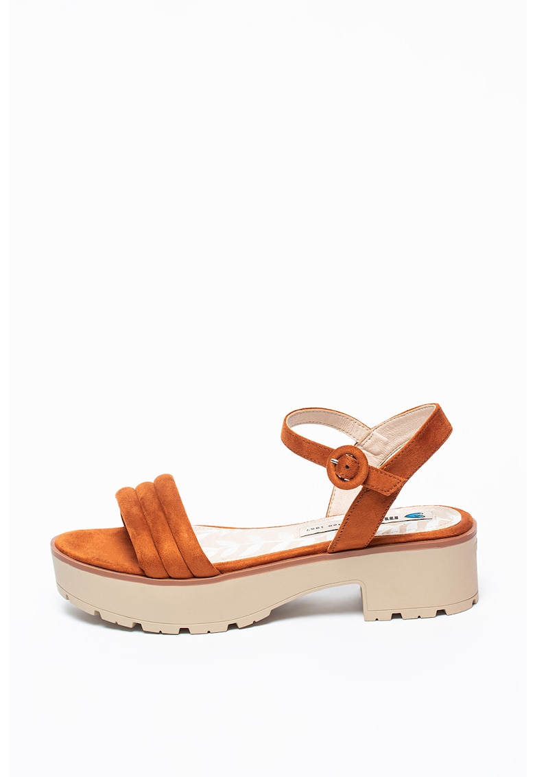 Sandale cu aspect masiv si catifelat 1 Sandale cu aspect masiv si catifelat