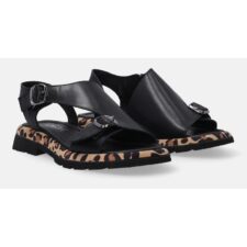 Sandale cu detaliu cu animal primt pe talpa