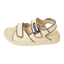 Sandale cu inchidere velcro si detalii contrastante