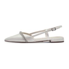 Sandale cu talpa plata si varf ascutit