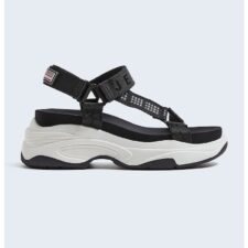 Sandale cu talpa wedge si aspect masiv