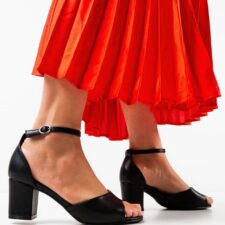 Sandale cu toc Bride Negre 2