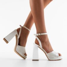 Sandale cu toc Johnna Albe