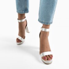 Sandale cu toc Tapia Albe