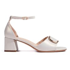 Sandale cu toc masiv si detaliu metalic