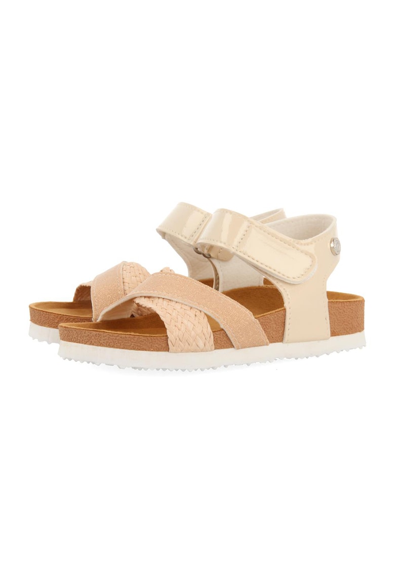 Sandale cu velcro si insertii lacuite Bivona 1 Sandale cu velcro si insertii lacuite Bivona