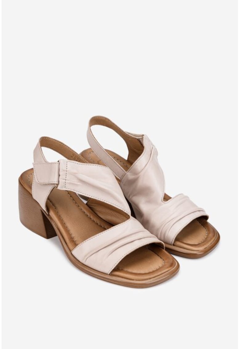 Sandale dama din piele roz pudra cu inchidere velcro 1 Sandale dama din piele roz pudra cu inchidere velcro