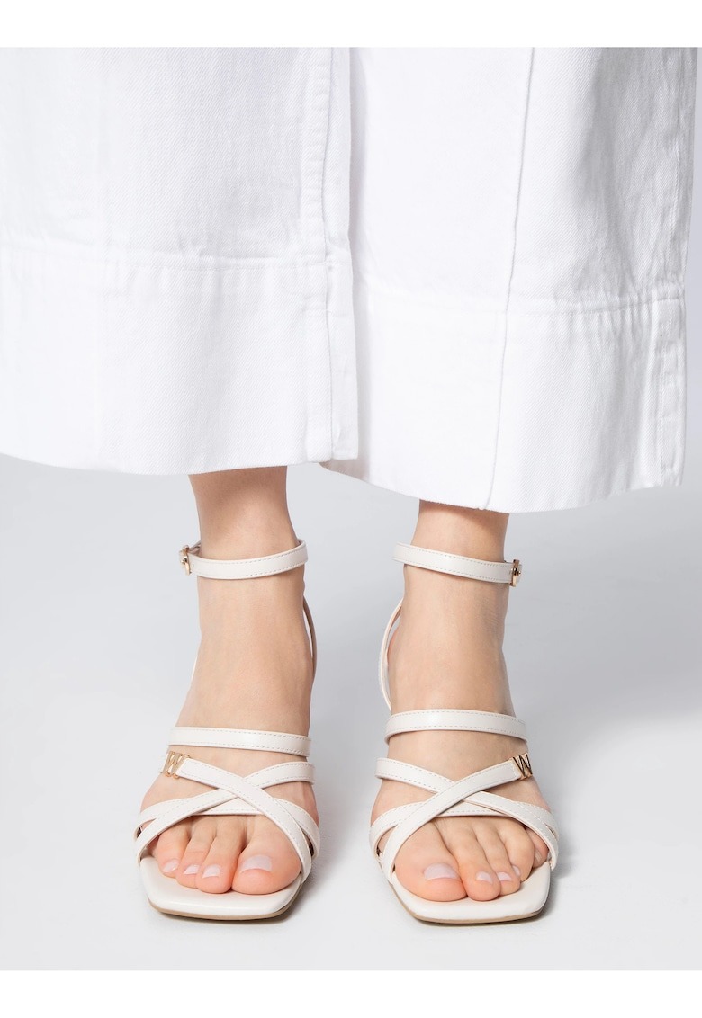 Sandale dama piele naturala - toc cui - crem - cu bretele subtiri 1 Sandale dama piele naturala - toc cui - crem - cu bretele subtiri