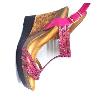 Sandale dama roz cu talpa ortopedica deosebit de comoda