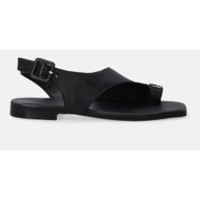 Sandale de piele cu bareta pe deget