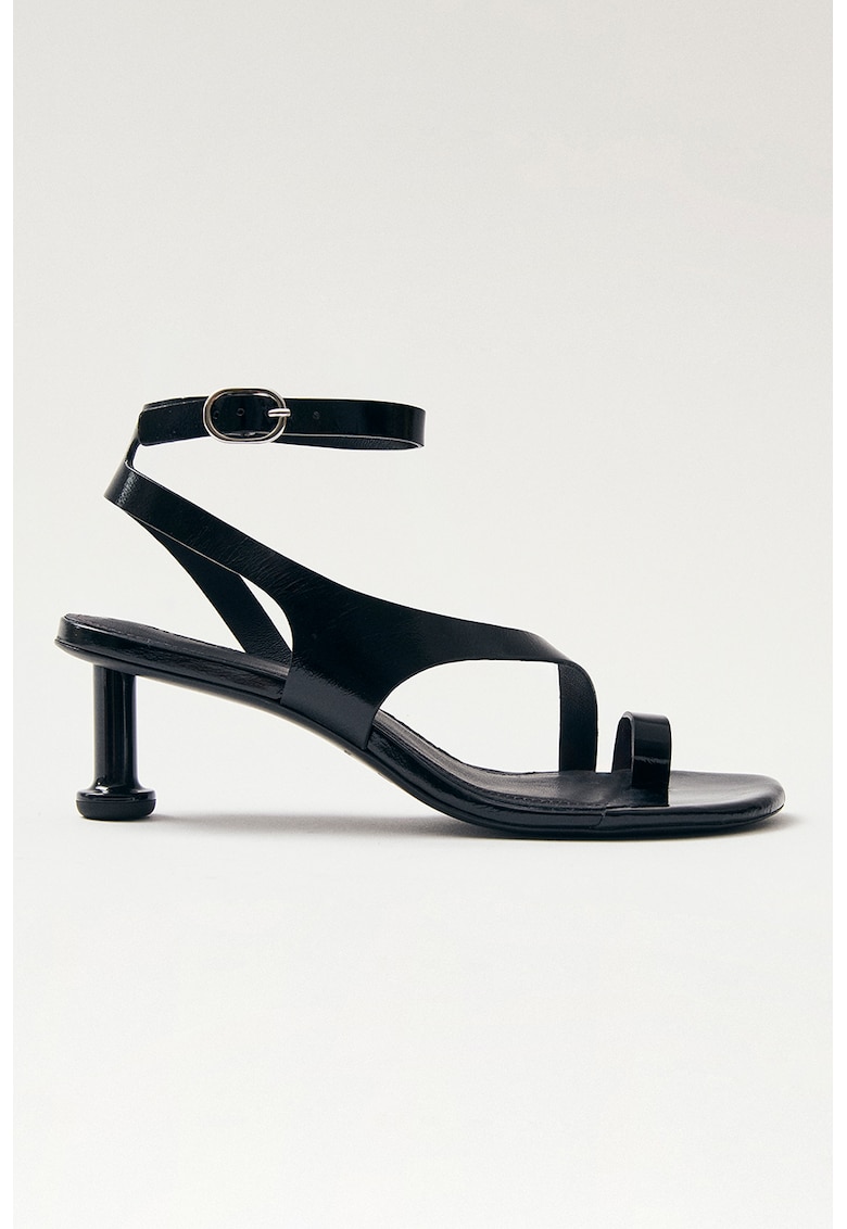 Sandale de piele cu toc si catarama 1 Sandale de piele cu toc si catarama