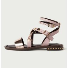 Sandale de piele decorate cu tinte