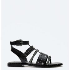 Sandale de piele ecologica cu aplicatii cu tinte