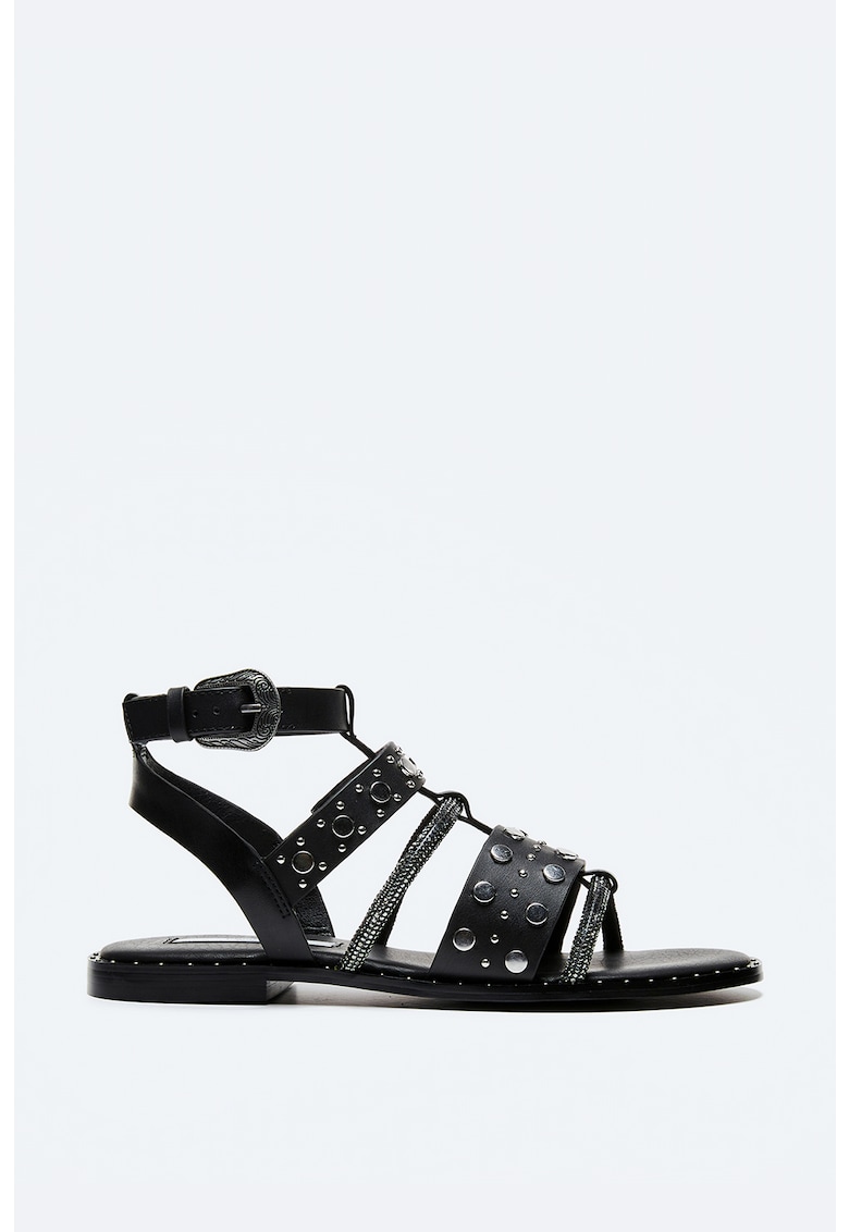 Sandale de piele ecologica cu aplicatii cu tinte 1 Sandale de piele ecologica cu aplicatii cu tinte