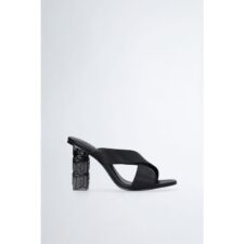 Sandale de piele ecologica cu toc cu logo