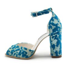 Sandale de piele intoarsa cu model