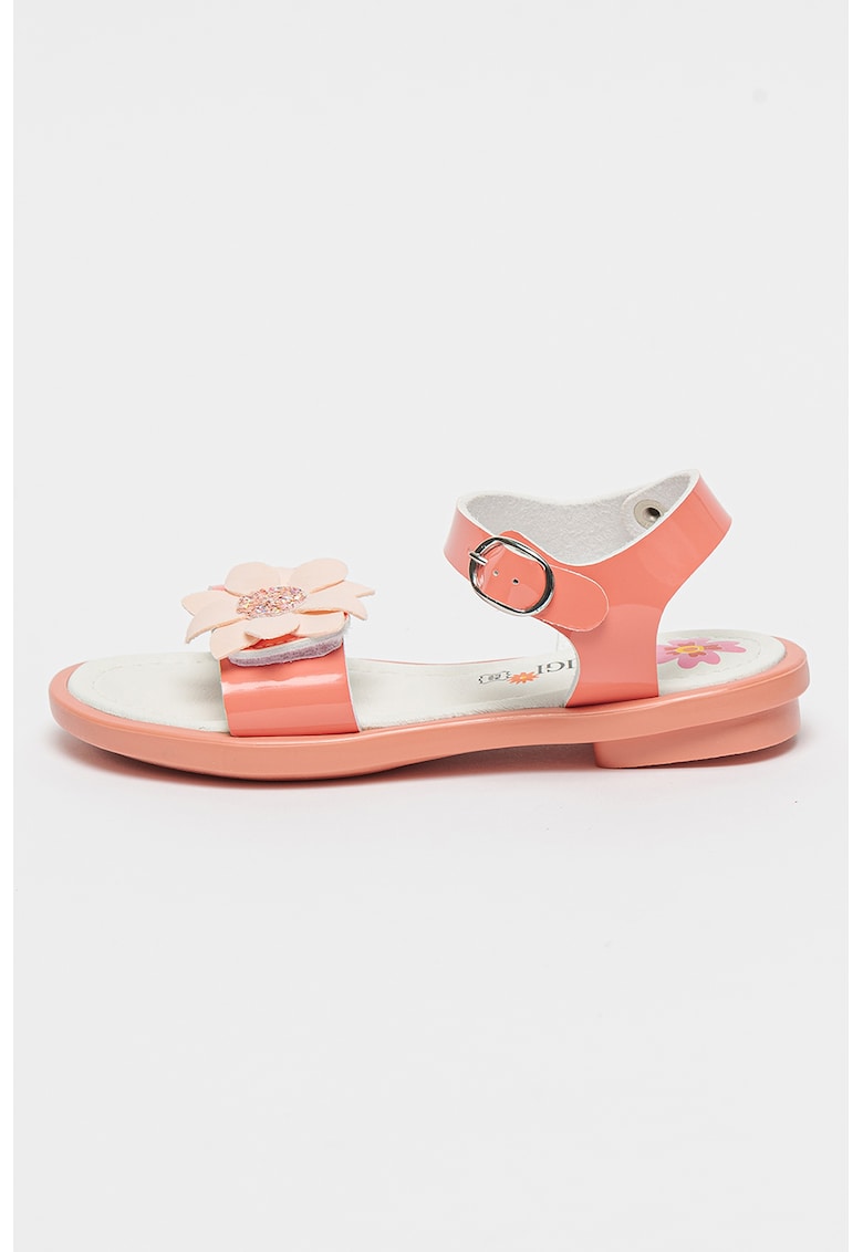 Sandale de piele lacuita cu catarama 1 Sandale de piele lacuita cu catarama