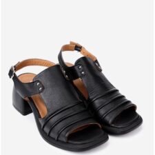 Sandale din piele neagra cu varful patrat