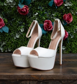 Sandale cu toc Venyz Albe