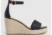 Sandale wedge cu bareta subtire cu catarama